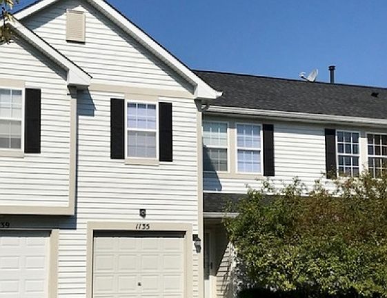2nd image of 1135 Whispering Hills Dr