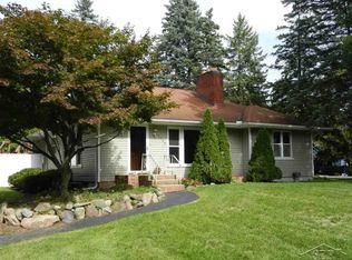 5508 Cruse Ave, Waterford, MI 48327