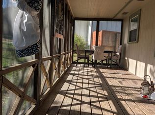 10801 W Lakeview Dr, Jonestown, TX 78645