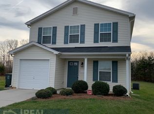 2 Hillrise Ct, Greensboro, NC 27405