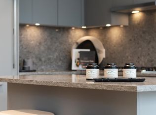 5938 Olive Ave #3203, Burnaby, BC V5H 4V6