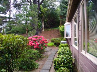 2 Telegraph Dr, Coos Bay, OR 97420