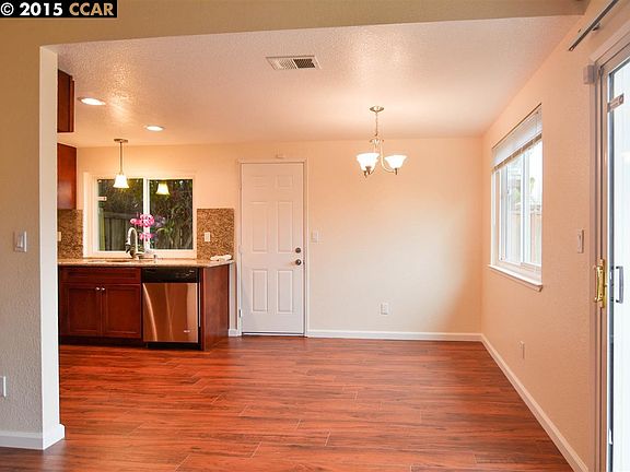 3rd image of 2049 Brighton Dr