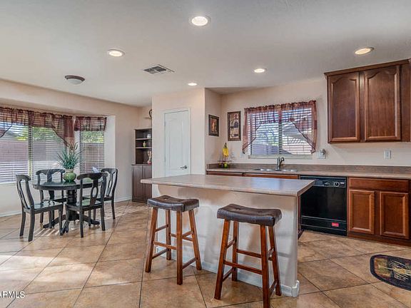 5th image of 4322 N 124th Ave
