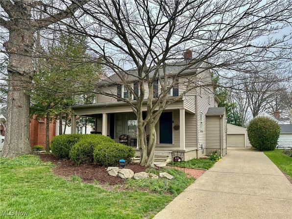 835 John St, Niles, OH 44446