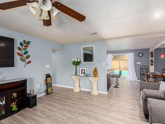 5th image of 7246 W Glenrosa Ave