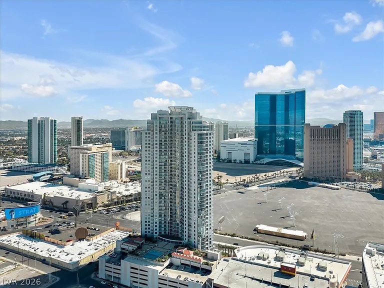 200 W Sahara Ave #3201 — Photo 46
