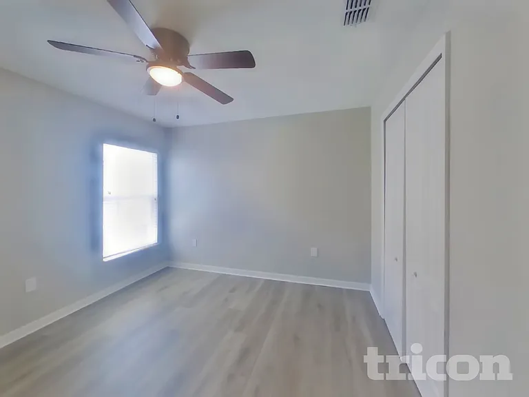 6046 Eagle Pointe Dr — Photo 13