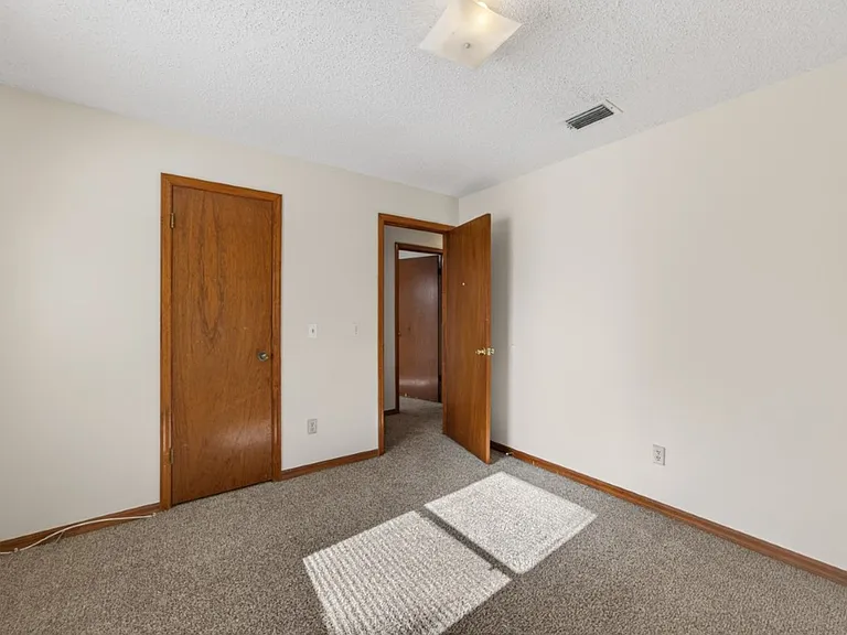 8341 Fire Fly Ln — Photo 19