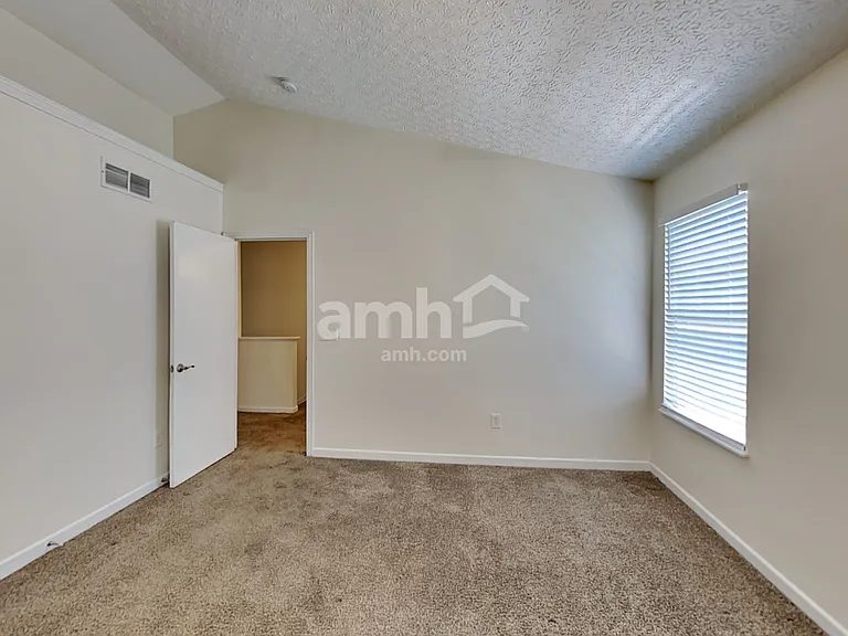 4513 Edgarton Dr — Photo 11