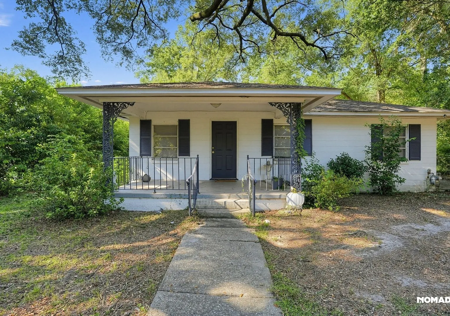 Charming 3BR House in Pensacola — Photo 1