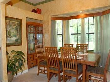 3rd image of 207 Ashwood Dr