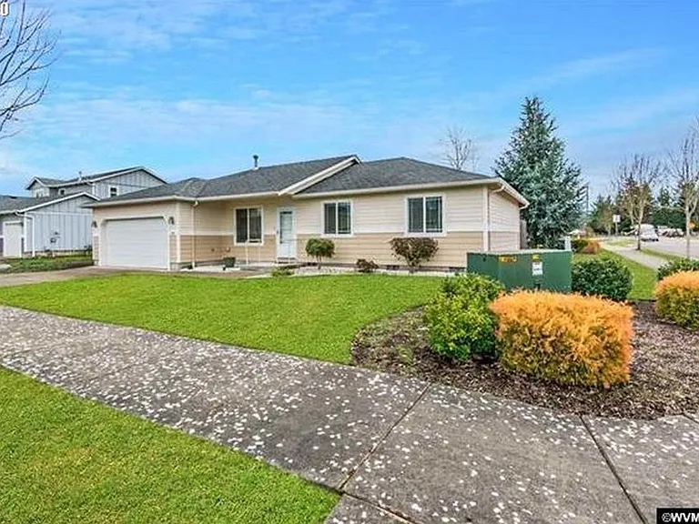 1096 Fuji Ln — Photo 4