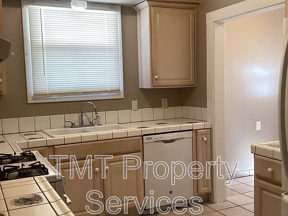 5th image of 2981 24th St