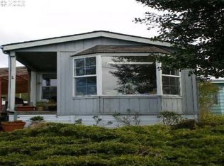 144 Riggs Hill Ln, Winchester Bay, OR 97467
