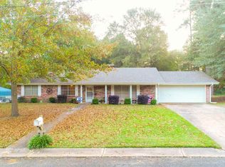 705 Wildwood Rd, Daingerfield, TX 75638