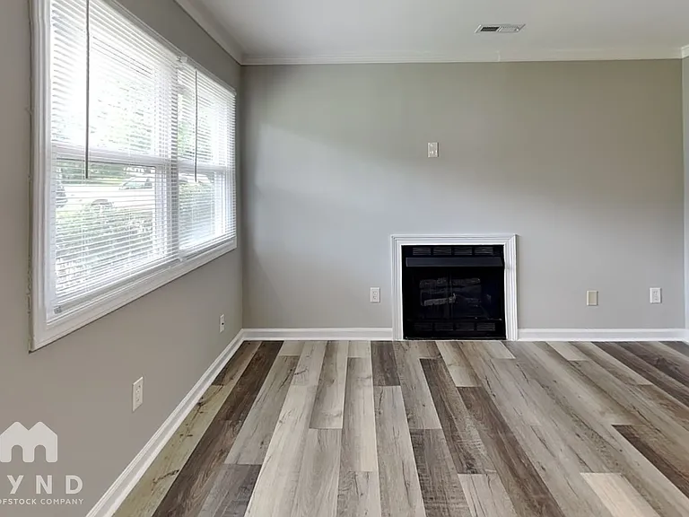 3400 Pine Meadow Dr — Photo 7