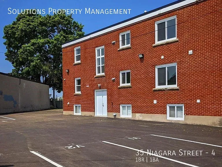 35 Niagara St #4 — Photo 13