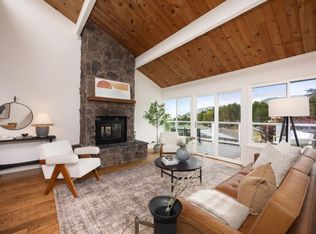 475 4th St, Montara, CA 94037