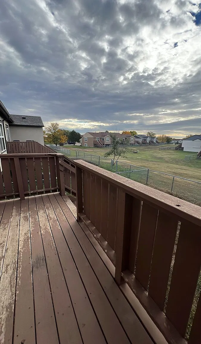 2 bed, 1.5 bath, 1066 sqft, $1,509 — Photo 2