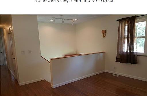 3rd image of 5330 Melwood Dr