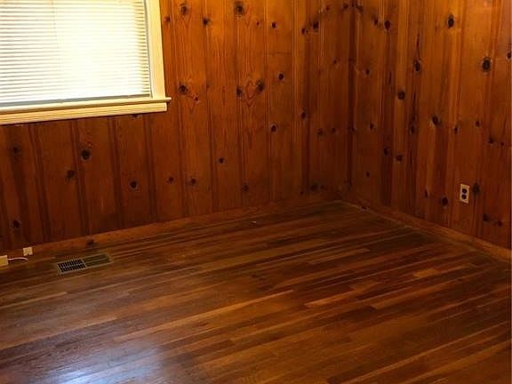 4th image of 3522 N Wareingwood Dr