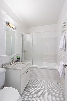 5th image of 425 5th Ave APT 45C
