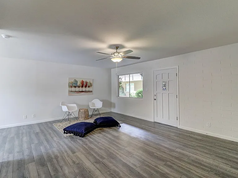 6544 N 12th St #20 — Photo 5