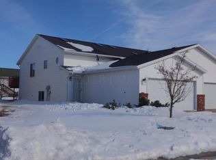 1804 50th St S, Fargo, ND 58103