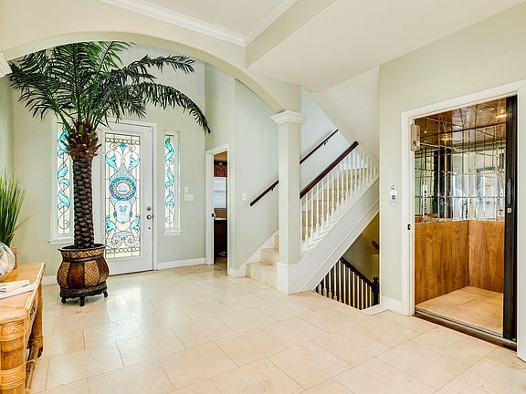 5th image of 4227 Vista Blvd