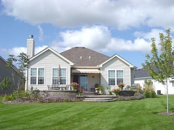 3rd image of 1819 Highbury Ln