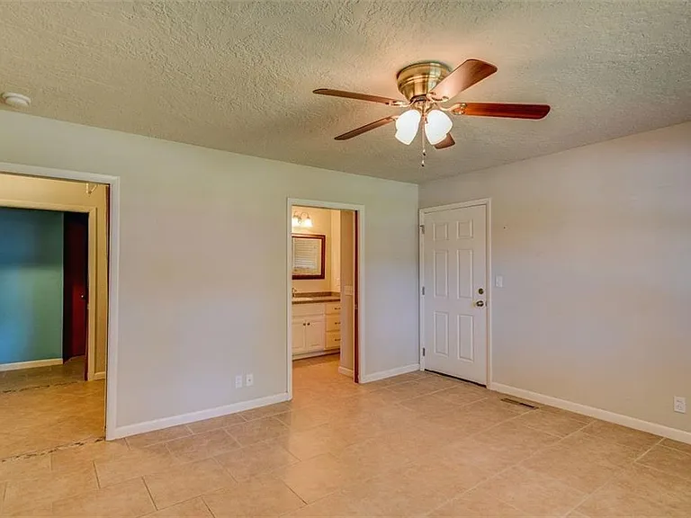 1515 Vine St — Photo 16