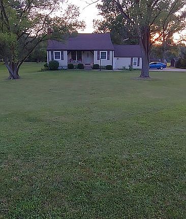 4th image of 7214 Conelly Blvd