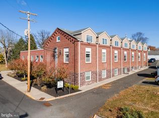 413 Jefferson St UNIT 3, East Greenville, PA 18041