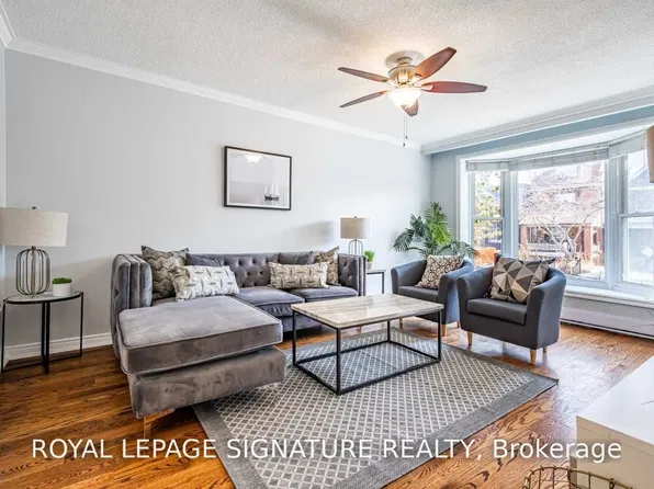 14 A Arlington Ave, Toronto, ON M6G 3K8