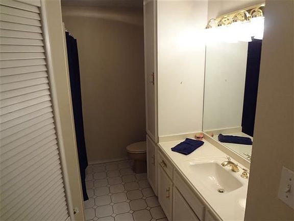 2nd image of 8120 Heatherbrook Trl