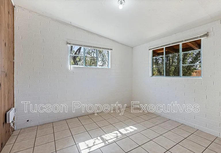 1615 E Adelaide Dr #4 — Photo 17
