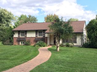 1841 Amity Dr, Lancaster, PA 17601