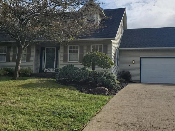 15810 Sunset Blvd, Wapakoneta, OH 45895