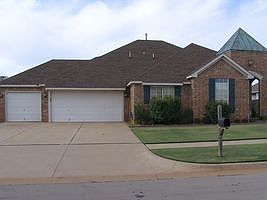 Home for Sale in Oklahoma City, Oklahoma $194,900