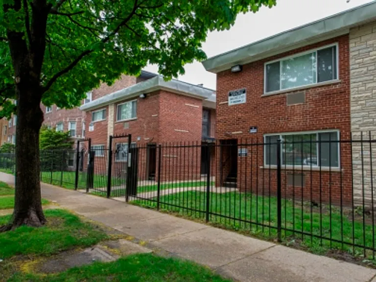 8312 S Ingleside Ave — Photo 17