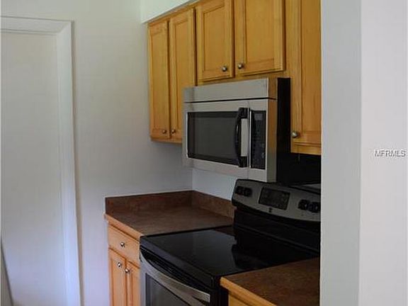 5th image of 770 Vincent Dr
