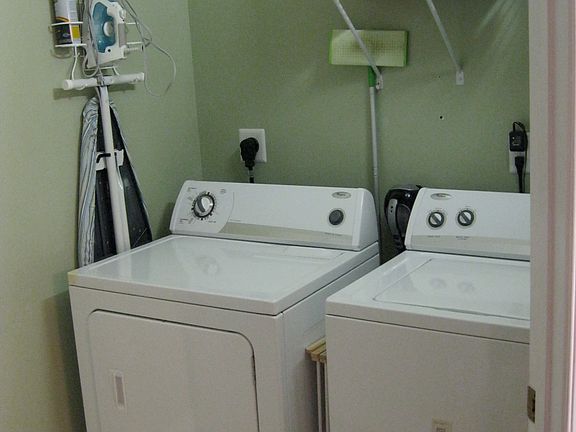 5th image of 609 Admiral Dr Unit 108