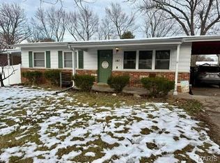 141 Becky Thatcher Dr, Saint Charles, MO 63303