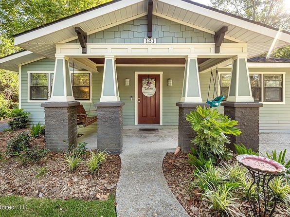 131 Lafayette Cir