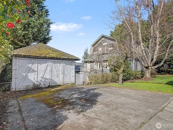 1857 N 54th Street, Seattle, WA 98103