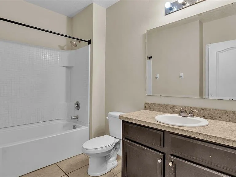 6838 Glenbrook Dr — Photo 22