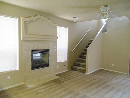 4th image of 1635 Corte Del Sol NW