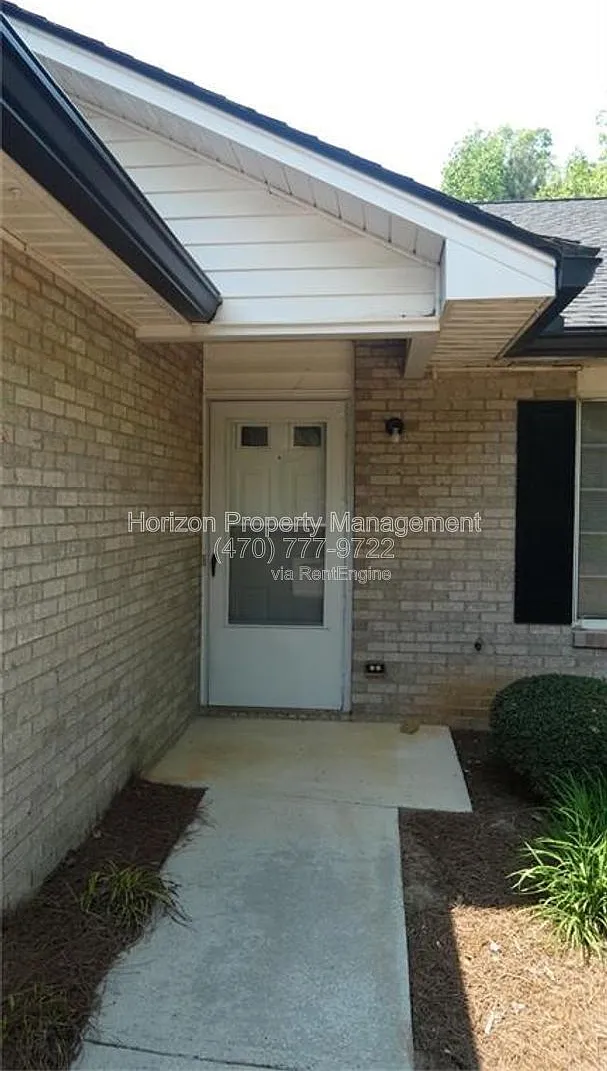 2 bed, 2.0 bath, 1189 sqft, $1,695 — Photo 2