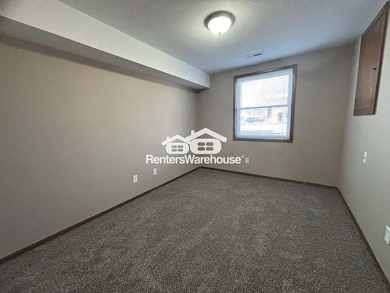 7815 Douglas Ave #102 — Photo 13